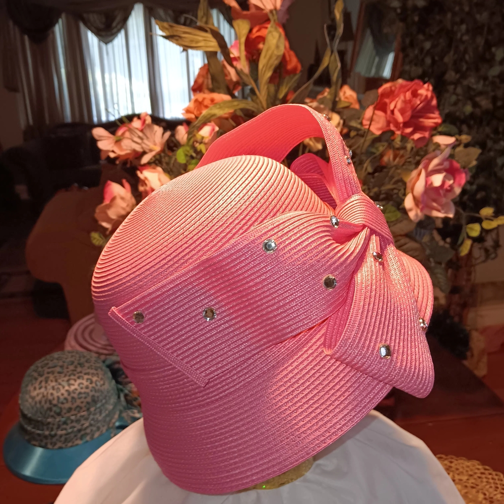 Elegant Pink Bow-Embellished Hat